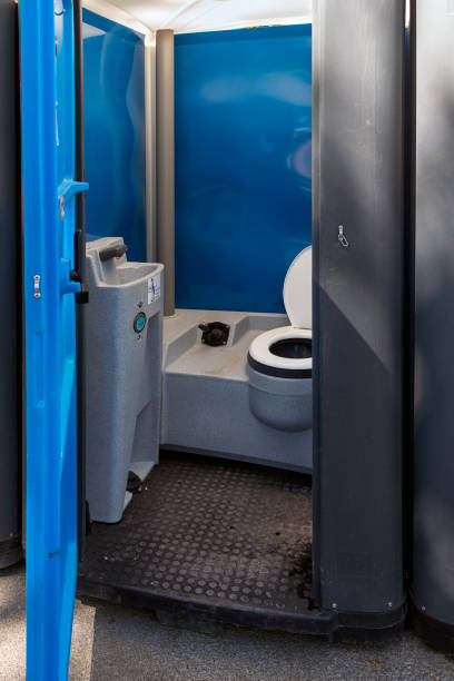 Best Luxury portable toilet rental  in Newark, NY