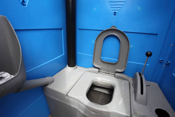 Best Portable bathroom rental  in Newark, NY